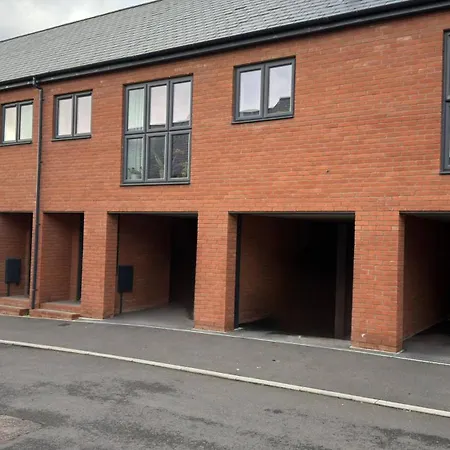 Gasthof Cozy And Bright In A Friendly 2 Bedroom