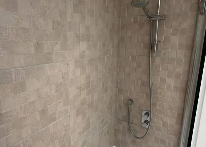 Cozy And Bright In A Friendly 2 Bedroom Penzion *