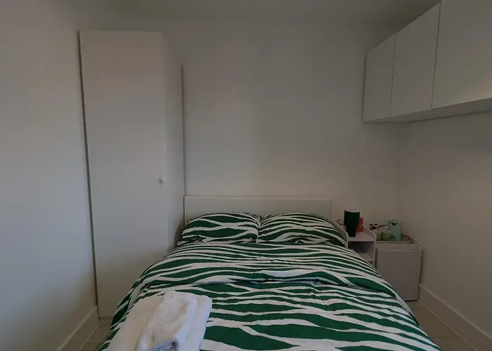 Cozy And Bright In A Friendly 2 Bedroom * Bristol