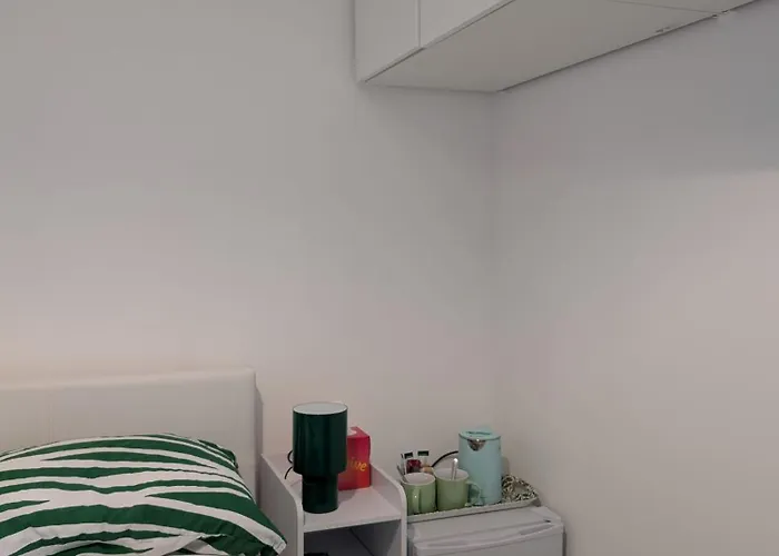 Cozy And Bright In A Friendly 2 Bedroom Bristol